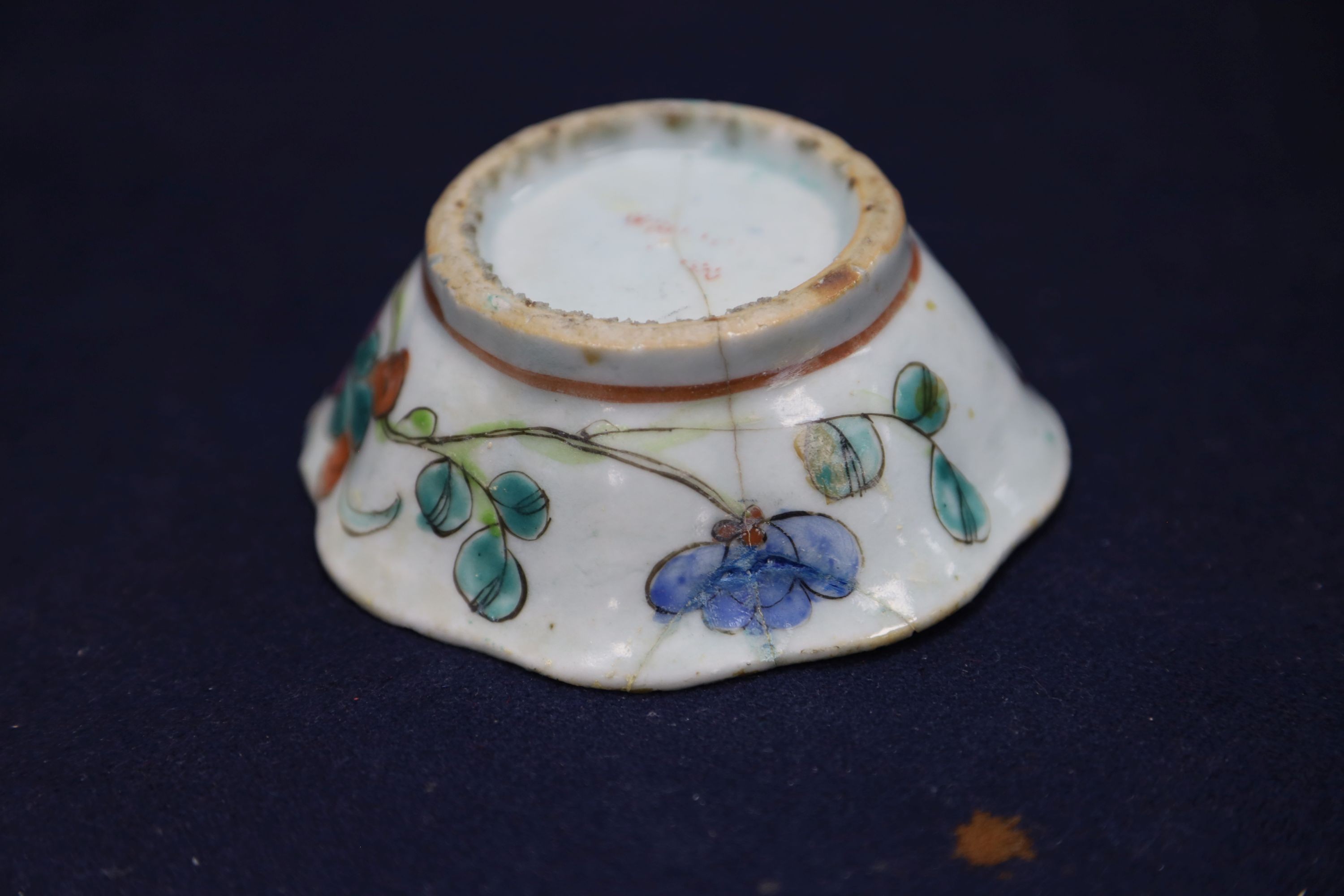 A Chinese cloisonne doucai bowl, 10.4cm and a famille rose dish